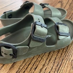 Kids Water Sandals | Birkenstock Milano in Khaki (Olive Green) | Size 29